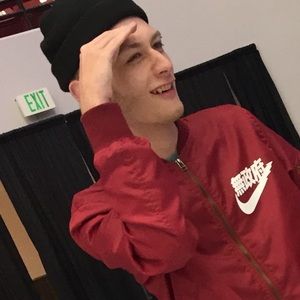 Meet your Posher, Johnathan